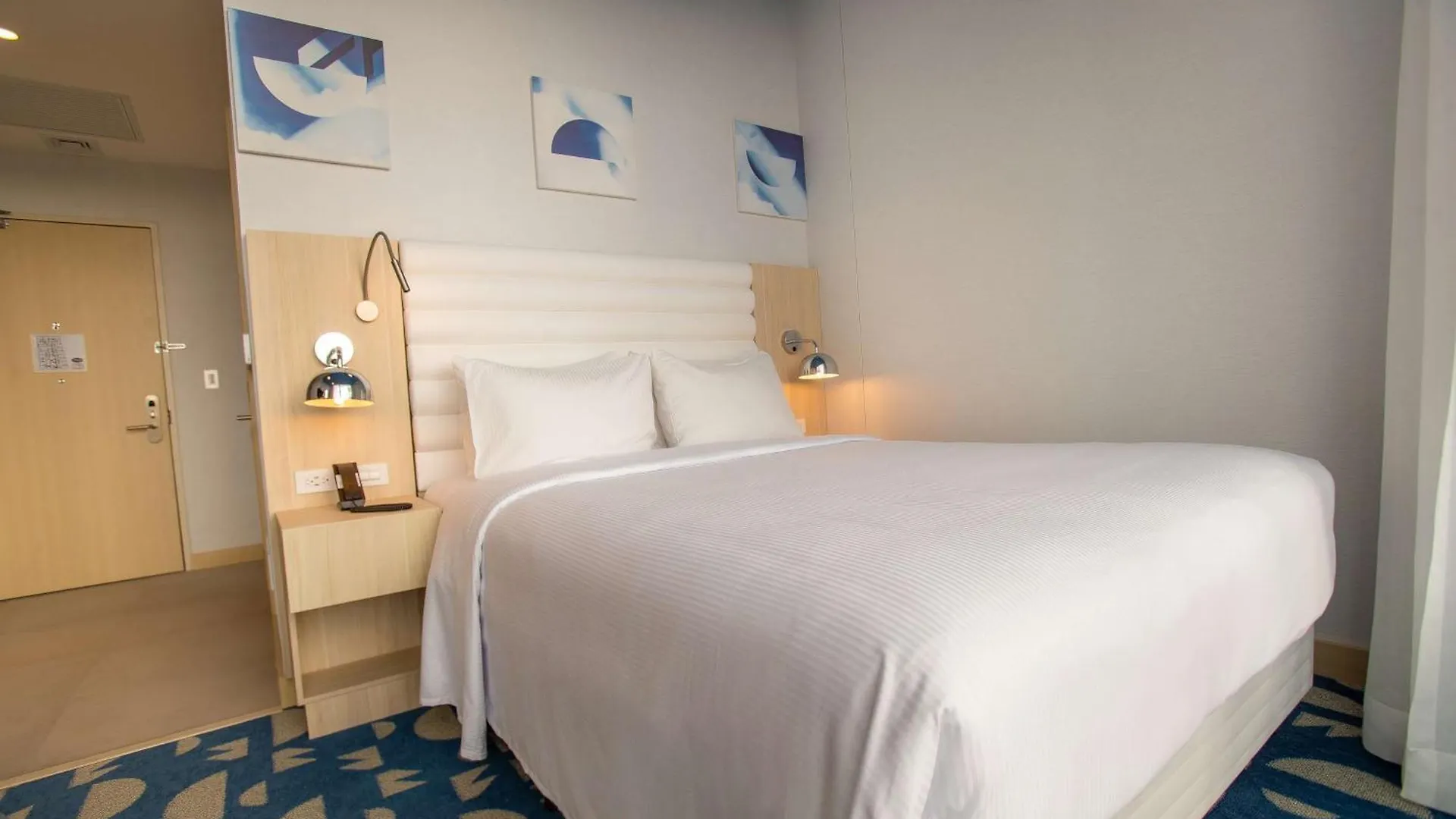 Hampton By Hilton Quito La Carolina Park Hotel