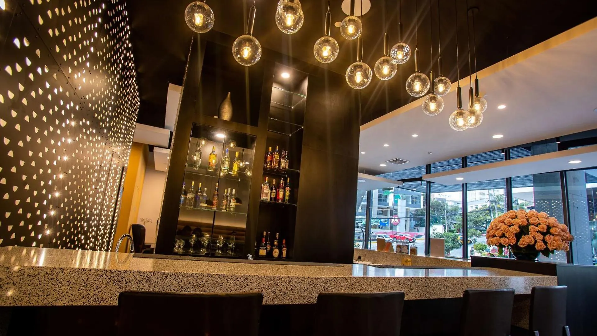 Hampton By Hilton Quito La Carolina Park Hotel