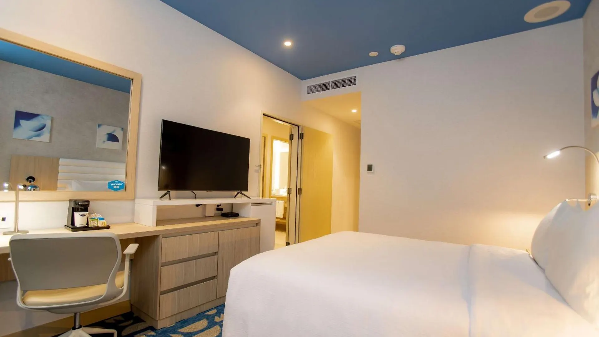 Hampton By Hilton Quito La Carolina Park Hotel
